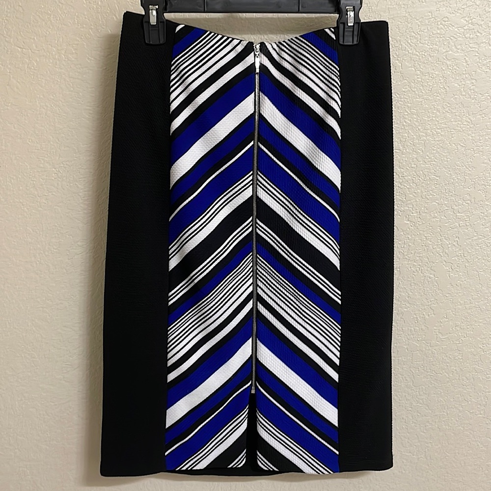 XOXO XL Pencil Skirt- Black/White/Dark Blue/ Front Zipper-Lightly worn
